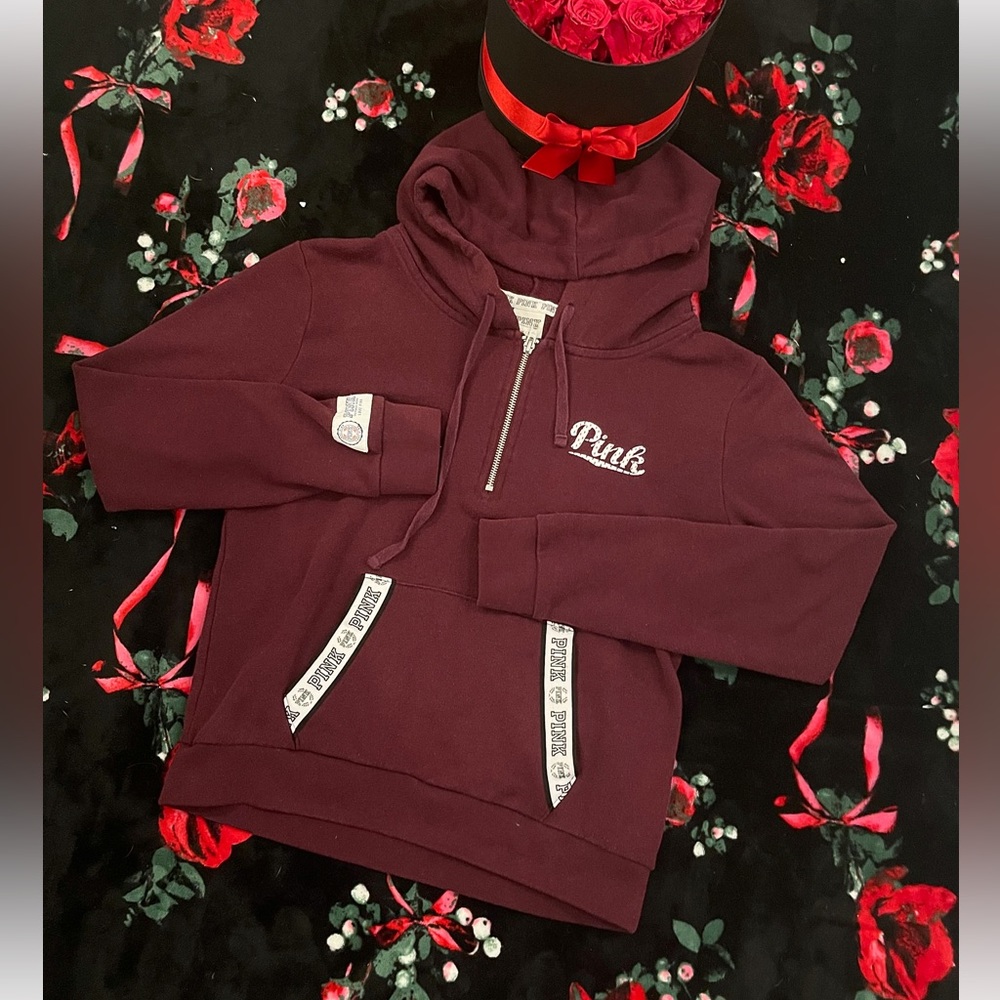 VS PINK Early 2010’s Hoodie Maroon great shape. Size Medium!